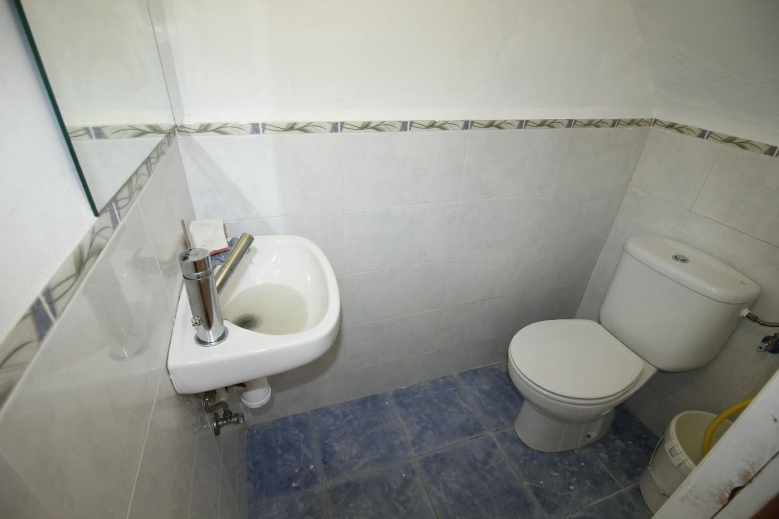 Commercial for rent in Tavernes de la Valldigna - € 450 (Ref: 9488714)