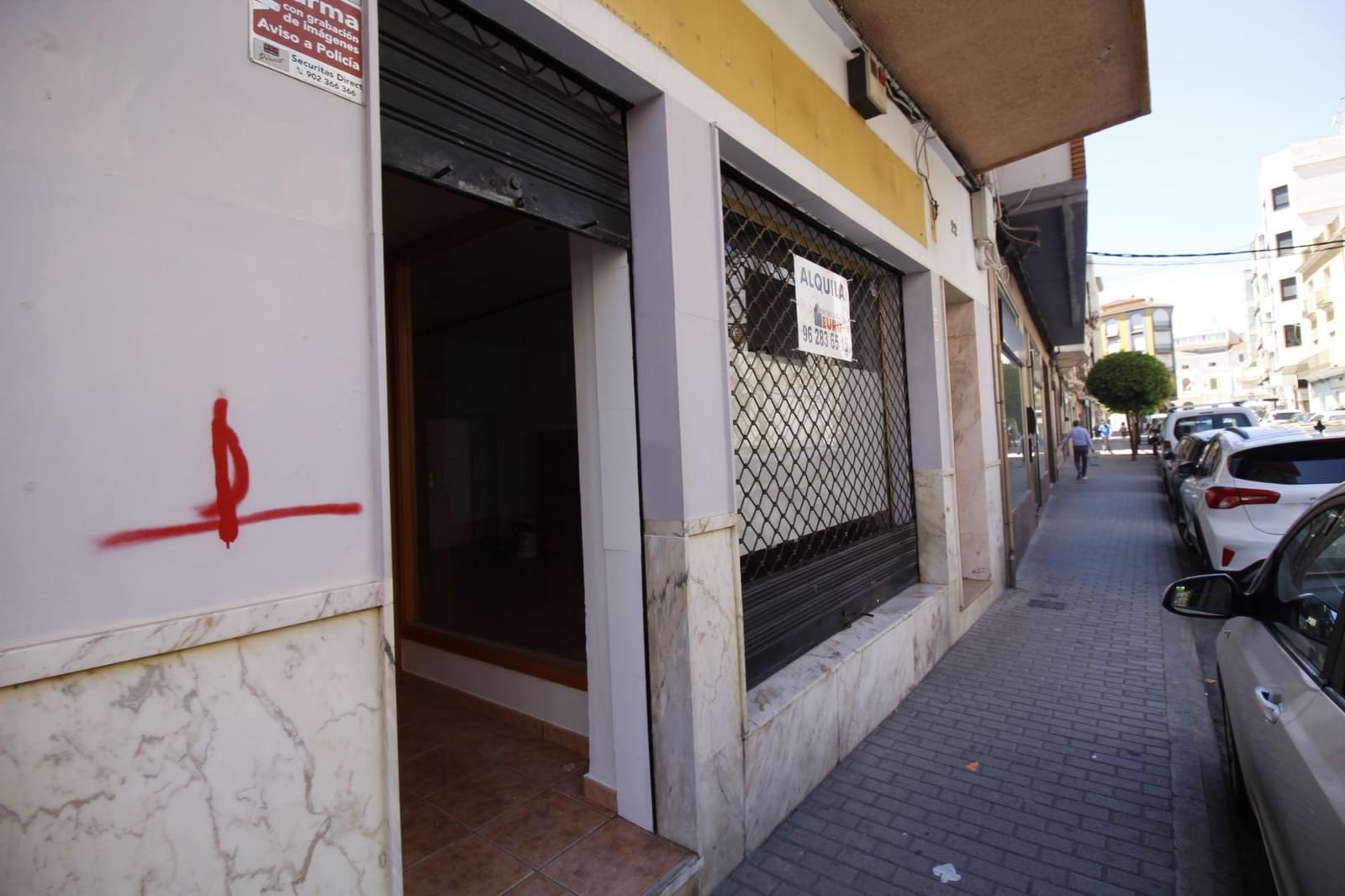 Commercial for rent in Tavernes de la Valldigna - € 450 (Ref: 9488714)