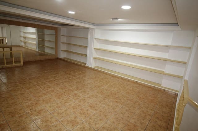 Kommersiell att hyra i Tavernes de la Valldigna - 450 € (Ref: 9488714)