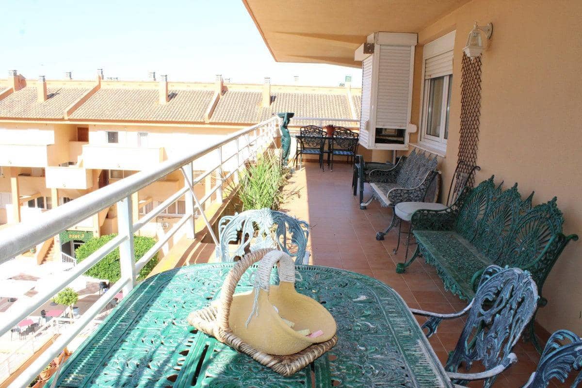 4 bedroom Apartment for sale in Tavernes de la Valldigna with pool - € 270,000 (Ref: 9491445)