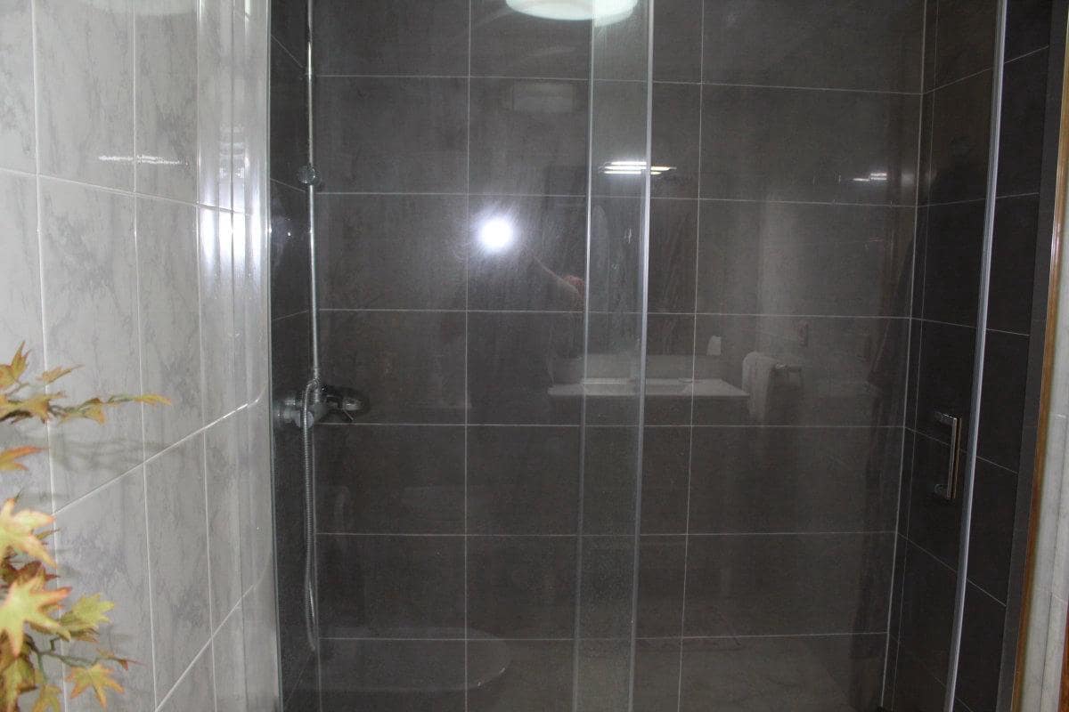 4 bedroom Apartment for sale in Tavernes de la Valldigna with pool - € 270,000 (Ref: 9491445)