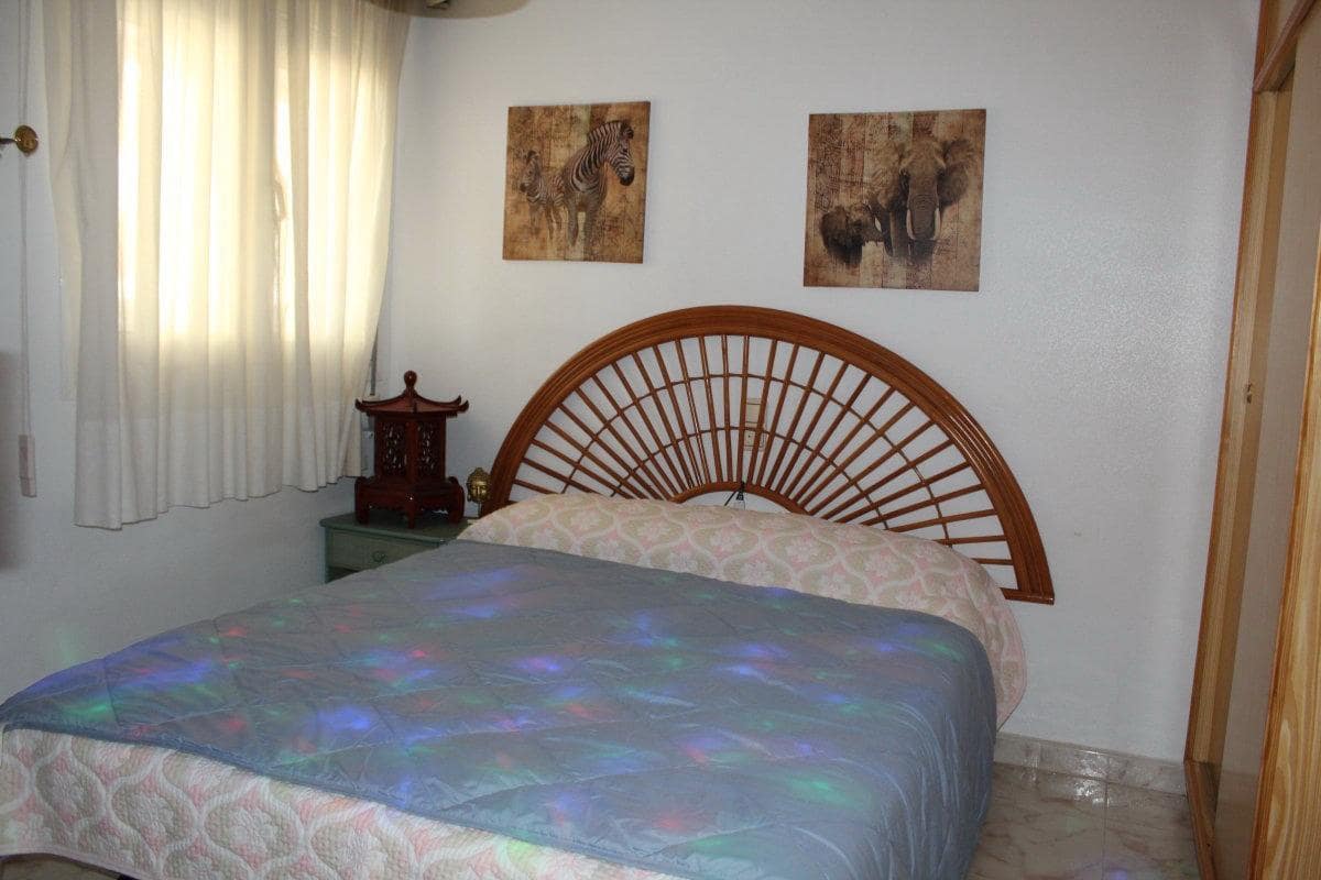 4 bedroom Apartment for sale in Tavernes de la Valldigna with pool - € 270,000 (Ref: 9491445)
