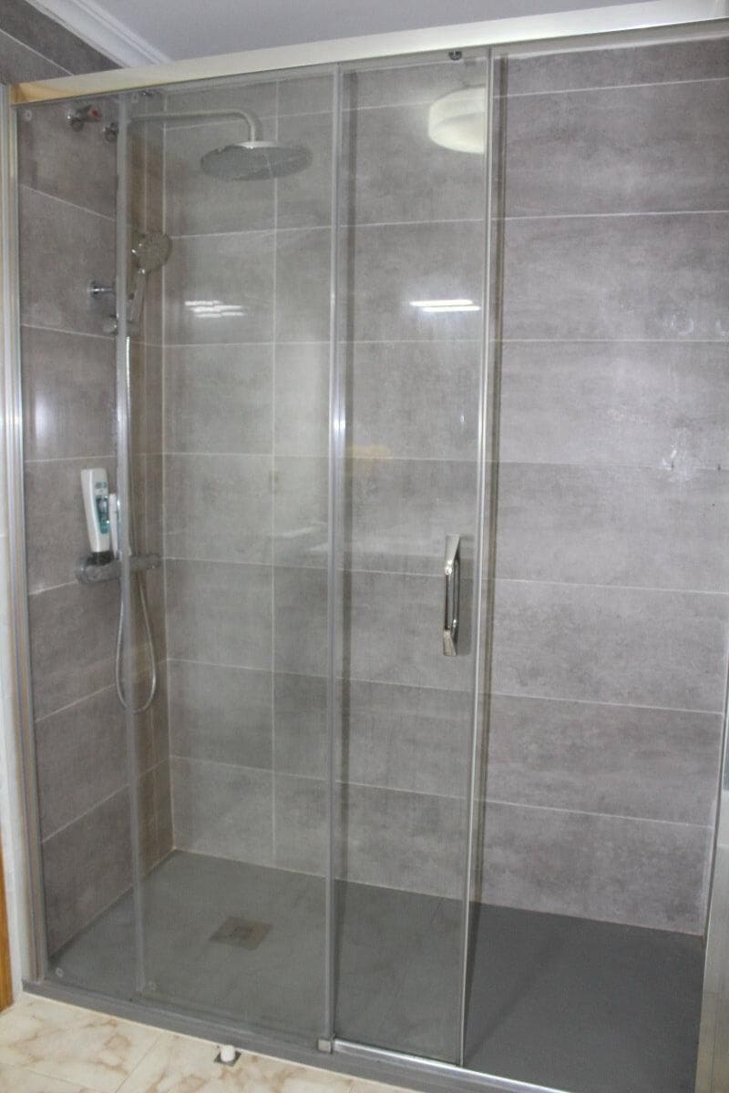 4 bedroom Apartment for sale in Tavernes de la Valldigna with pool - € 270,000 (Ref: 9491445)