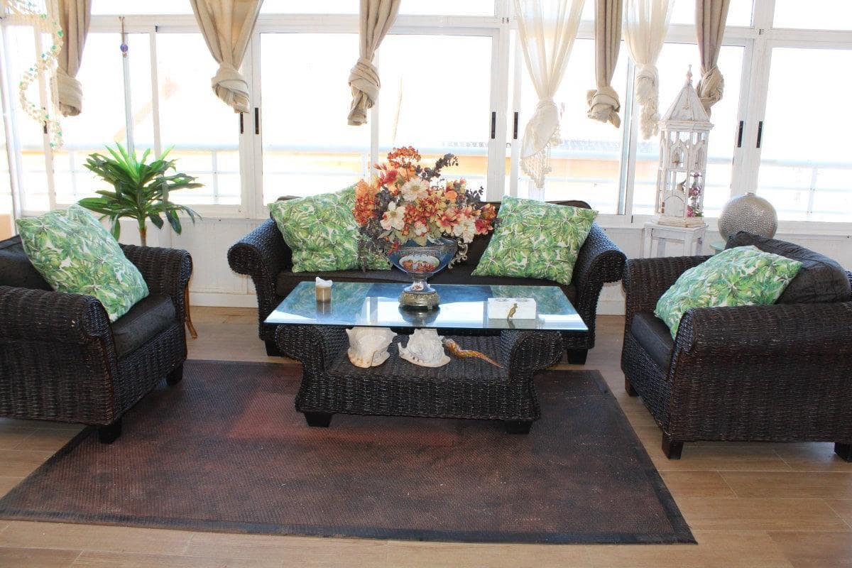 4 bedroom Apartment for sale in Tavernes de la Valldigna with pool - € 270,000 (Ref: 9491445)