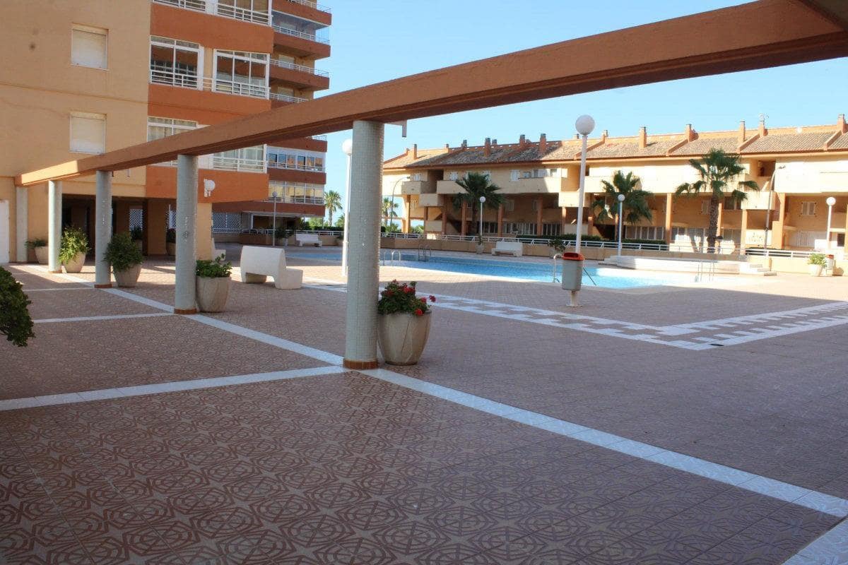 4 bedroom Apartment for sale in Tavernes de la Valldigna with pool - € 270,000 (Ref: 9491445)
