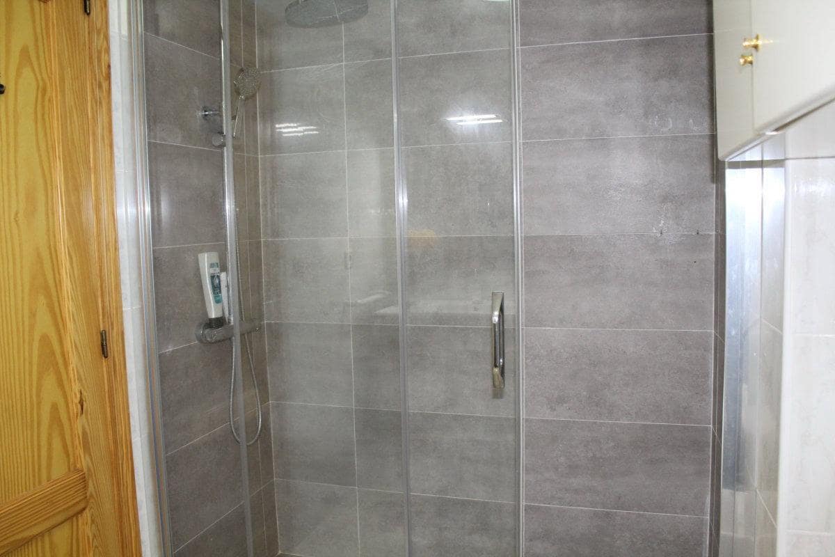 4 bedroom Apartment for sale in Tavernes de la Valldigna with pool - € 270,000 (Ref: 9491445)