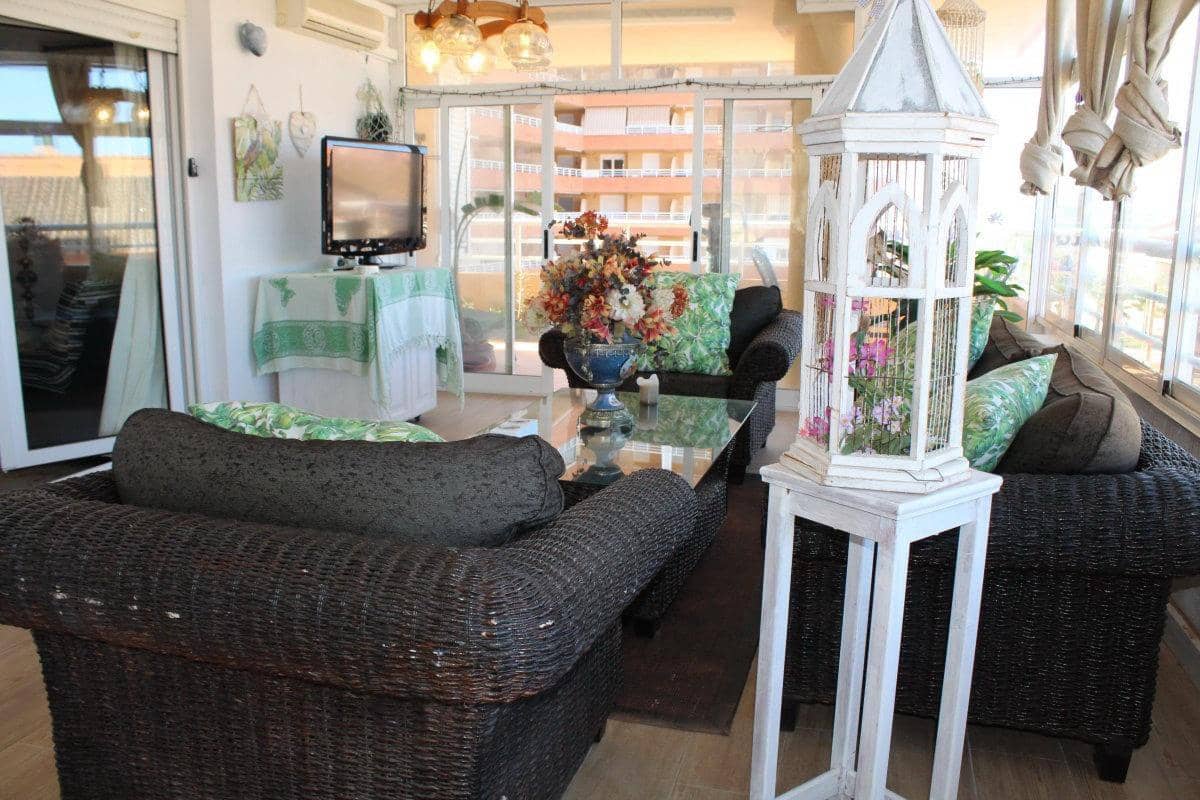 4 bedroom Apartment for sale in Tavernes de la Valldigna with pool - € 270,000 (Ref: 9491445)