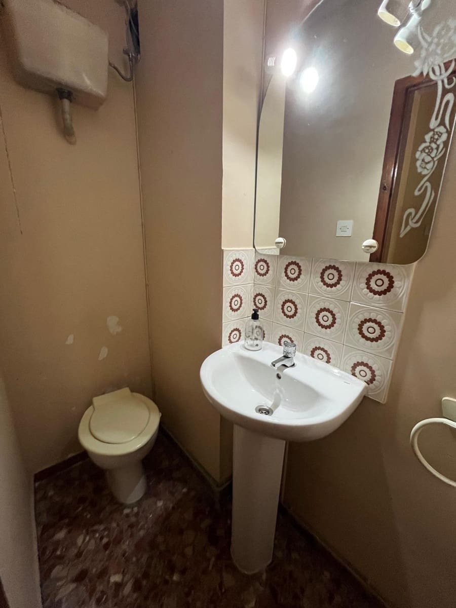 3 bedroom Apartment for rent in Tavernes de la Valldigna - € 350 (Ref: 9568526)