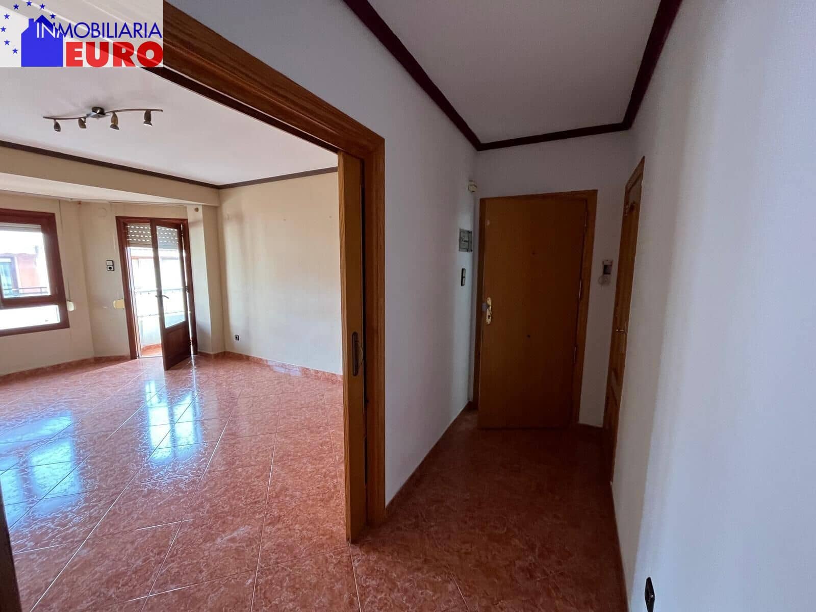 Piso de 3 habitaciones en Tavernes de la Valldigna en venta - 113.000 € (Ref: 9591217)