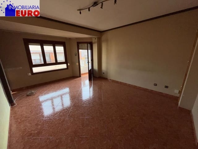 Piso de 3 habitaciones en Tavernes de la Valldigna en venta - 113.000 € (Ref: 9591217)