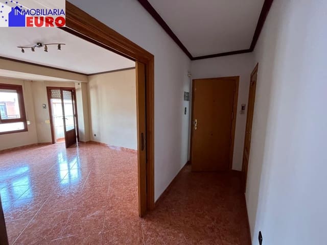 Piso de 3 habitaciones en Tavernes de la Valldigna en venta - 113.000 € (Ref: 9591217)