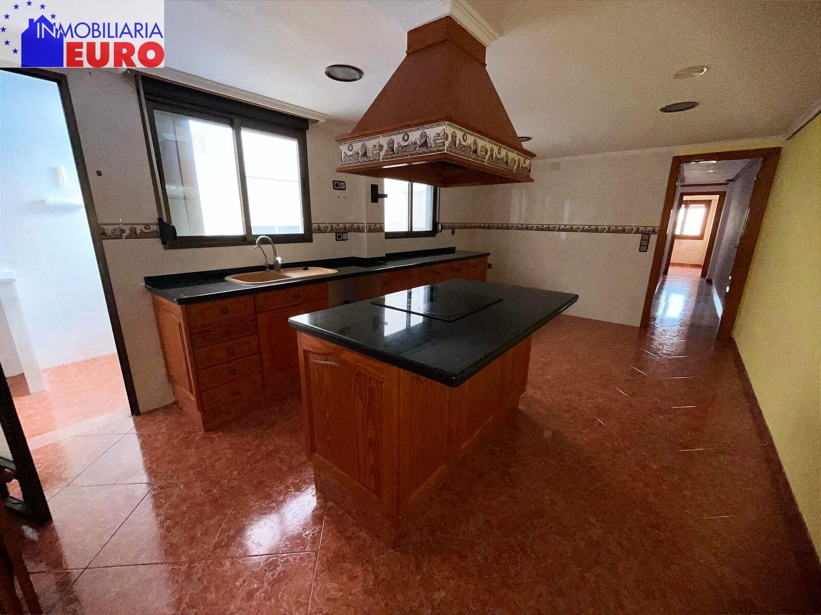 Piso de 3 habitaciones en Tavernes de la Valldigna en venta - 113.000 € (Ref: 9591217)