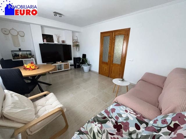 3 quarto Apartamento para venda em Tavernes de la Valldigna - 132 000 € (Ref: 9627448)
