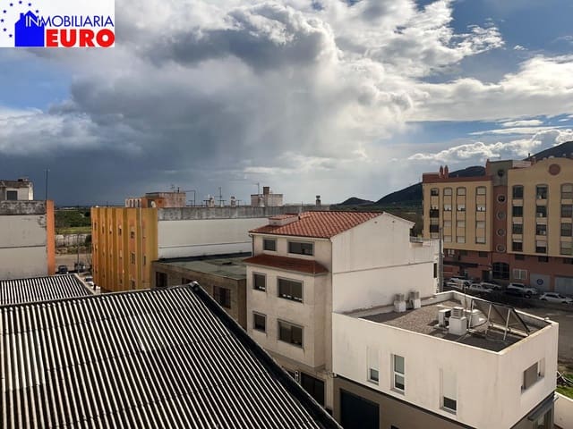 3 quarto Apartamento para venda em Tavernes de la Valldigna - 132 000 € (Ref: 9627448)