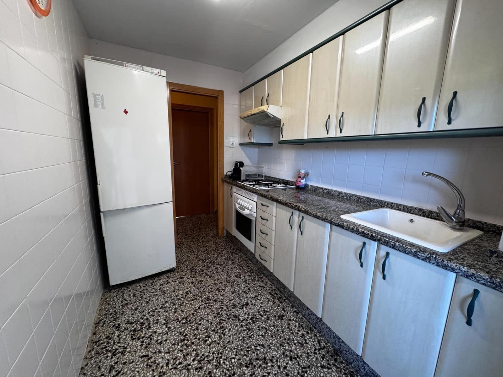 3 bedroom Apartment for sale in Tavernes de la Valldigna - € 140,000 (Ref: 9629911)