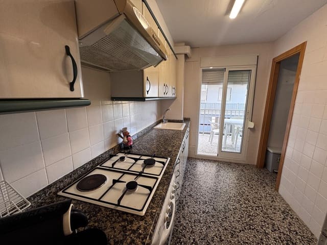 3 bedroom Apartment for sale in Tavernes de la Valldigna - € 140,000 (Ref: 9629911)