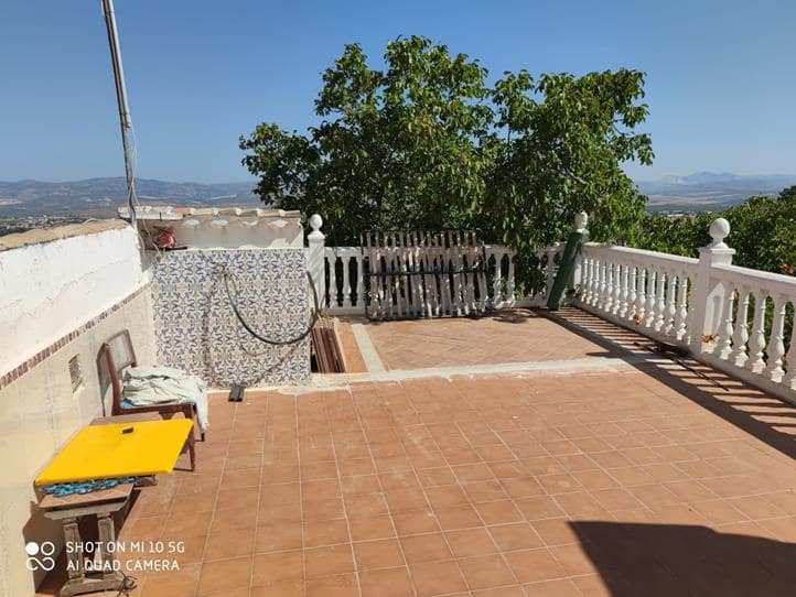 3 bedroom Villa for sale in Moraleda de Zafayona with pool garage € 135,000 (Ref 6252489)