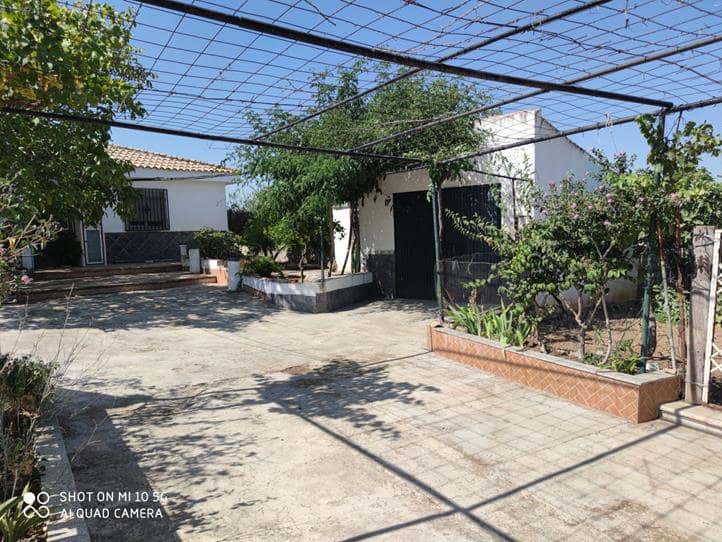 3 bedroom Villa for sale in Moraleda de Zafayona with pool garage € 135,000 (Ref 6252489)