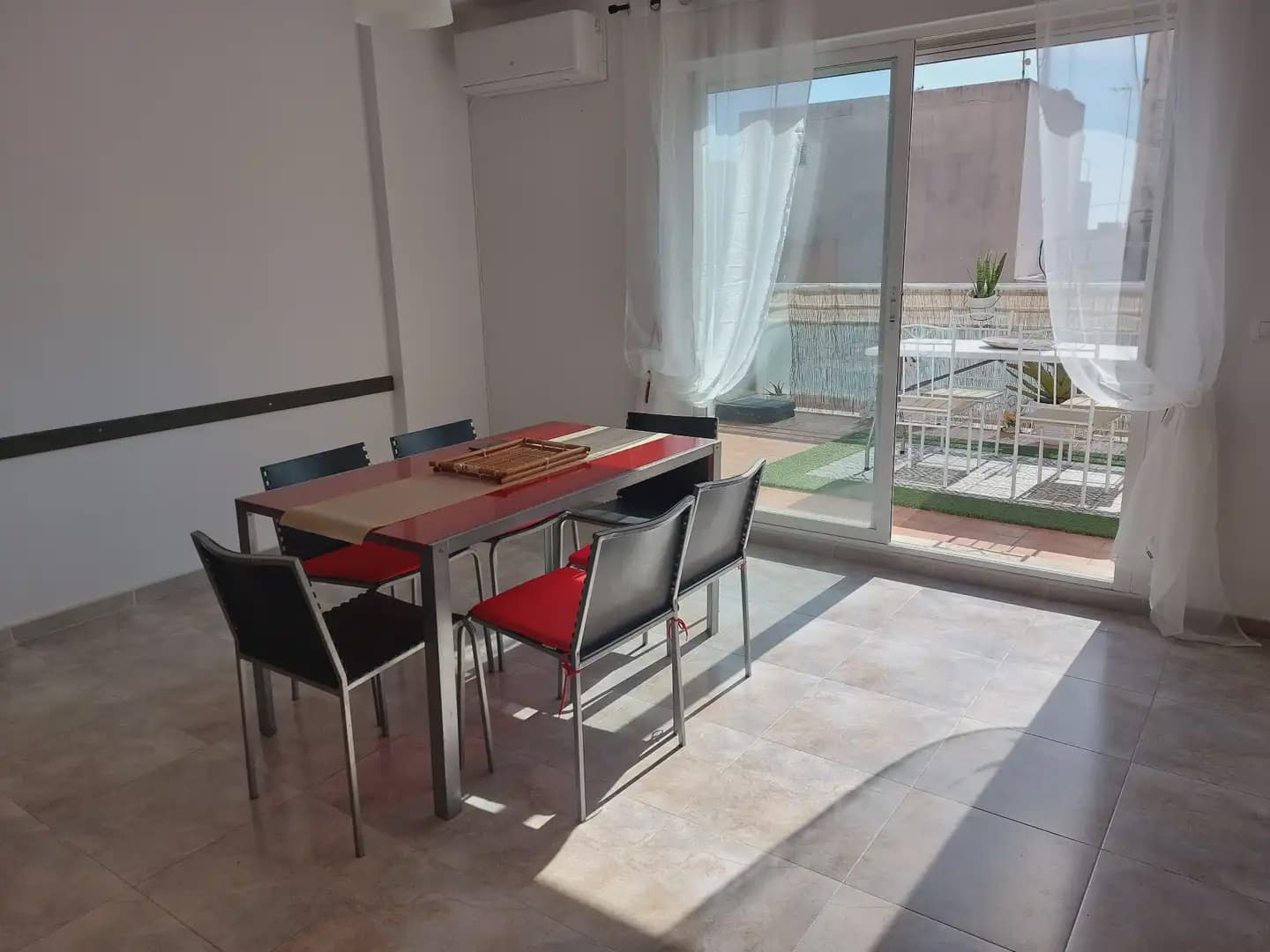 Ático de 2 habitaciones en Moncofa en alquiler - 1.700 € (Ref: 9758142)
