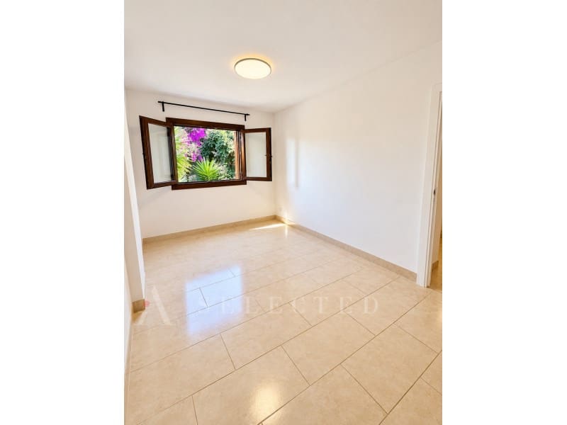 3 soveværelse Byhus til salg i Portals Nous med garage - € 999.000 (Ref: 10146720)