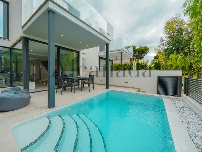 3 soveværelse Villa til salg i Alcudia med swimmingpool - € 1.680.000 (Ref: 3111576)