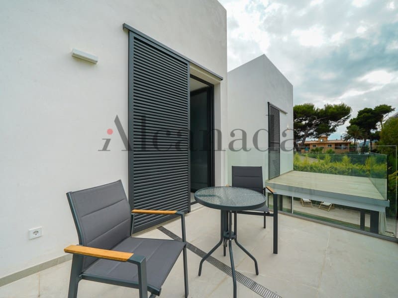 3 soveværelse Villa til salg i Alcudia med swimmingpool - € 1.680.000 (Ref: 3111576)