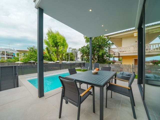 3 soverom Villa til salgs i Platja d'Alcúdia, Alcúdia med svømmebasseng - € 1 680 000 (Ref: 3111576)