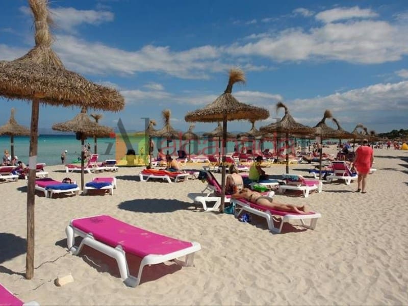 3 soveværelse Villa til salg i Alcudia med swimmingpool - € 1.680.000 (Ref: 3111576)