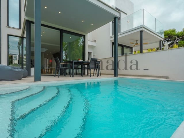 3 soverom Villa til salgs i Platja d'Alcúdia, Alcúdia med svømmebasseng - € 1 680 000 (Ref: 3111576)