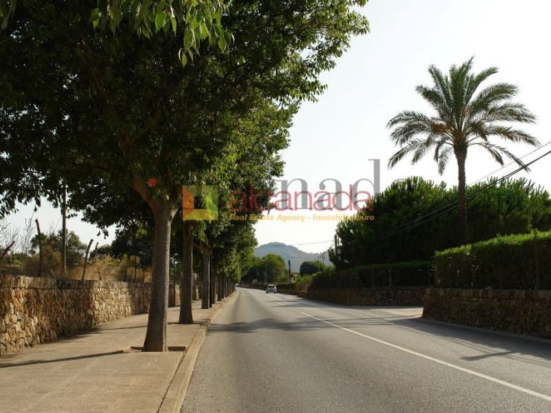 Building Plot for sale in Alcudia - € 180,000 (Ref: 3111837)