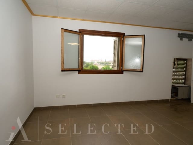 Commercial for sale in Sa Pobla - € 210,000 (Ref: 3111859)