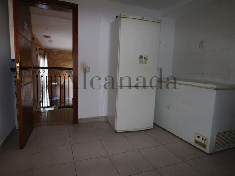 Erhverv til salg i Consell - € 265.000 (Ref: 3111860)