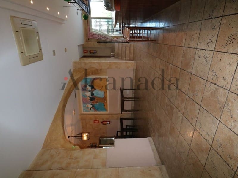 Erhverv til salg i Consell - € 265.000 (Ref: 3111860)