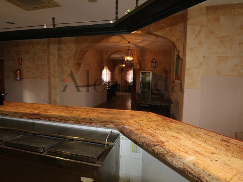 Erhverv til salg i Consell - € 265.000 (Ref: 3111860)