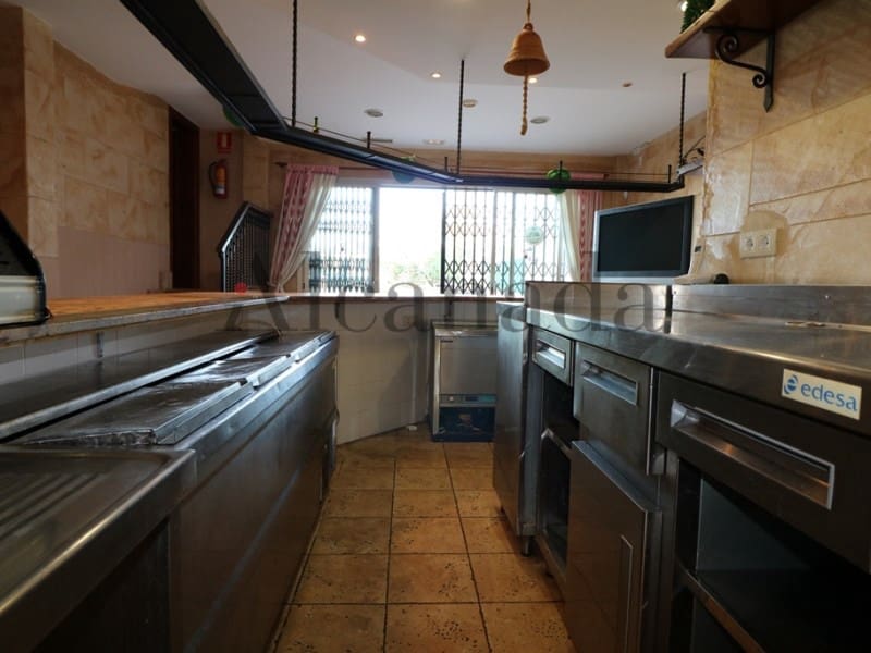 Erhverv til salg i Consell - € 265.000 (Ref: 3111860)