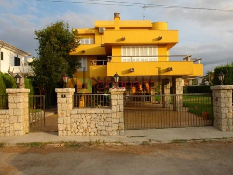 5 soveværelse Villa til salg i Alcudia - € 1.272.000 (Ref: 3111938)