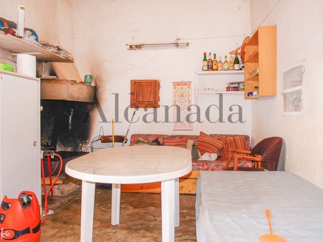 Villa til salg i Llubí - € 138.000 (Ref: 3111941)