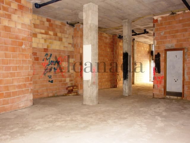 Commercieel te koop in Cort, Palma de Mallorca - € 164.800 (Ref: 3112140)