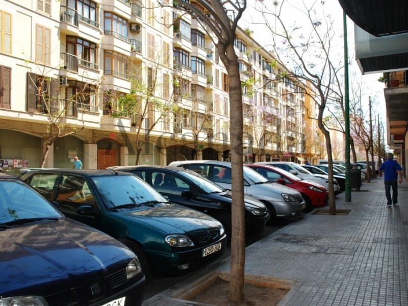 Commercieel te koop in Palma de Mallorca - € 164.800 (Ref: 3112140)