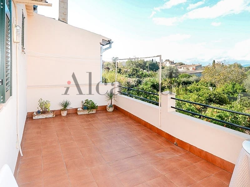 5 bedroom Townhouse for sale in Sencelles - € 530,000 (Ref: 3112210)