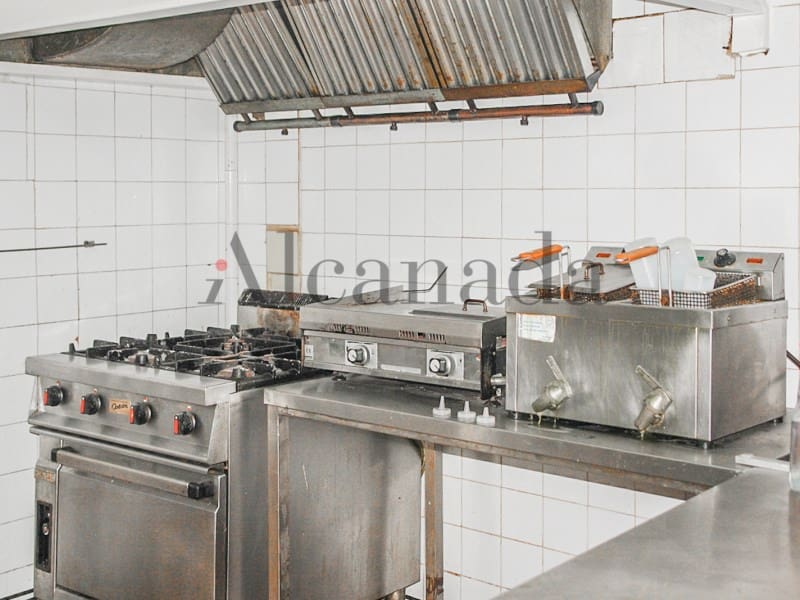 Erhverv til salg i Alcudia - € 350.000 (Ref: 3267508)