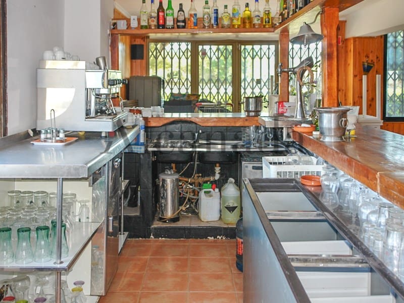 Erhverv til salg i Alcudia - € 350.000 (Ref: 3267508)