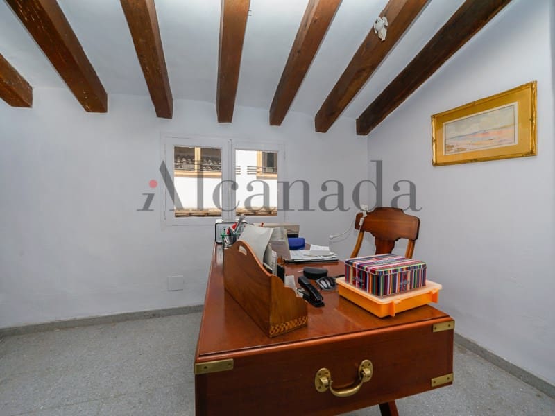 8 soveværelse Byhus til salg i Palma de Mallorca - € 3.430.000 (Ref: 4566186)