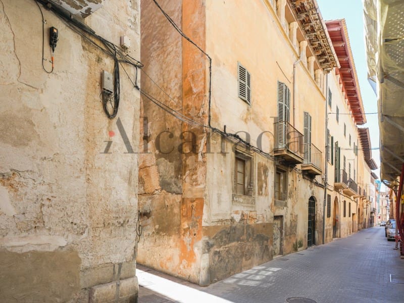 8 soveværelse Byhus til salg i Palma de Mallorca - € 3.430.000 (Ref: 4566186)