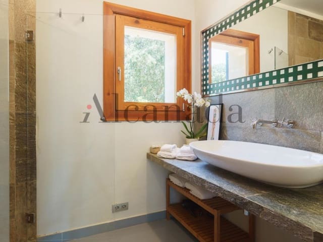 4 bedroom Villa for sale in Pollensa / Pollença with pool - € 3,800,000 (Ref: 4572167)