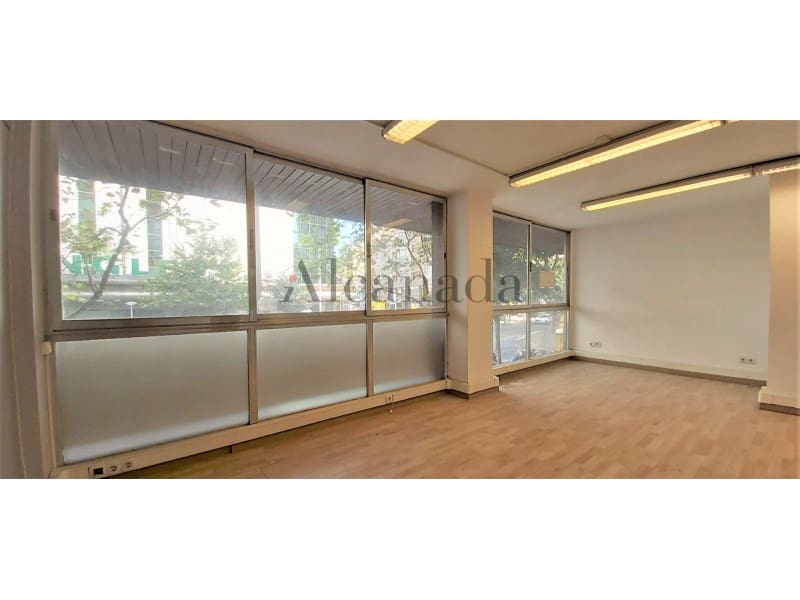 Erhverv til salg i Palma de Mallorca - € 250.000 (Ref: 4715696)