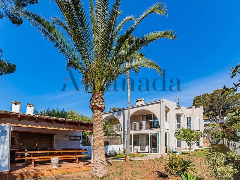 3 slaapkamer Villa te koop in Alcudia - € 1.095.000 (Ref: 6140505)
