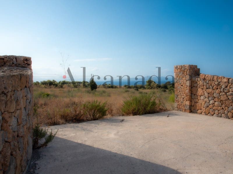 Grunde uden byggetilladelser til salg i Colonia de Sant Pere / Colonia de San Pedro - € 800.000 (Ref: 6239572)