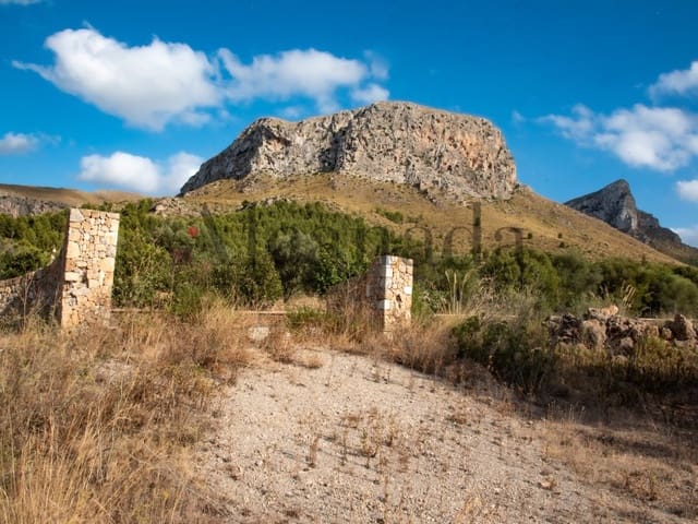 Undeveloped Land for sale in Colonia de Sant Pere / Colonia de San Pedro, Artà - € 800,000 (Ref: 6239572)