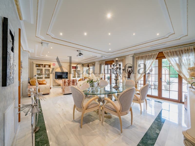 5 soverom Hus til salgs i Ca'n Picafort med svømmebasseng garasje - € 2 500 000 (Ref: 6618362)